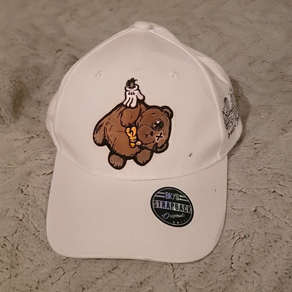 Bear Cap - image 5